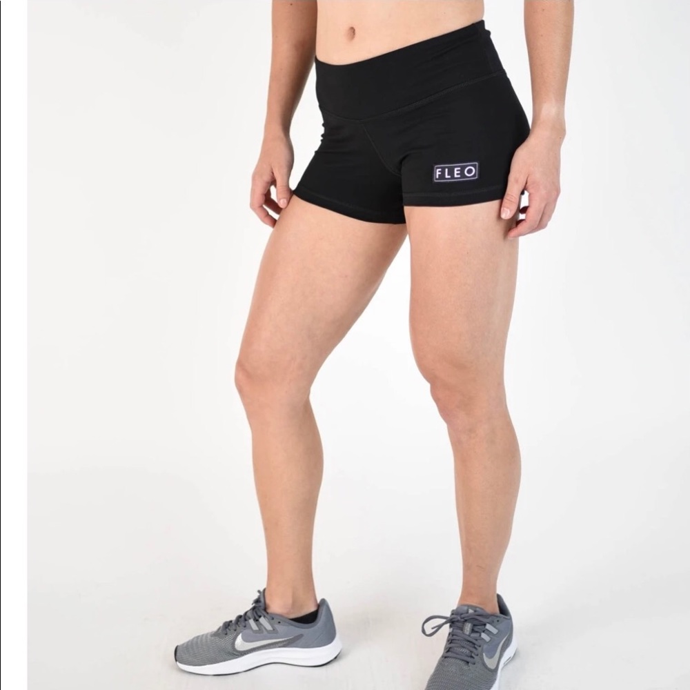 Fleo Shorts, Black, size Large